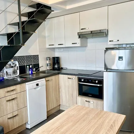 Duplex Avec Balcon Face - 2-4pers - Parking *